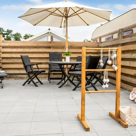 펜션 4 Bedroom Lovely In Sjolund