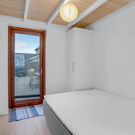 4 Bedroom Lovely In
